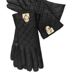 SOLD 🚫| NWOT Michael Kors Quilted Leather Gloves
